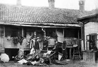 Программа завоевания мира евреями pogrom_evreev_kishinev2