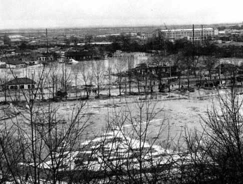 ликвидировать Бабий Яр, где во время войны было убито 260000 мирных жителей kurenev_1961_babiy_yar