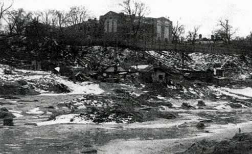 проект был разработан в Москве, даже без выезда специалистов на место, без учета местных особенностей почвы kurenev_1961_babiy_yar_5