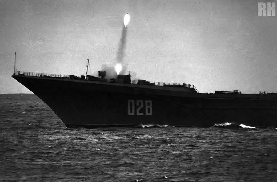 «Кинжал» имеет собственный антенный пост 3Р95 cruiser 11