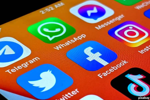 В России блокируют звонки в WhatsApp и Telegram