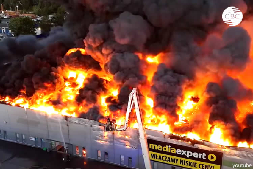 Россия причастна к поджогу варшавского торгового центра в 2024 году. Польша закрывает консульство РФ в Кракове