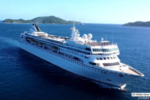 Супруги отправились в 15-летний кругосветный круиз, чтобы сэкономить и жить в роскоши